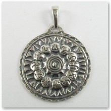 Tarcza S�o�ca - amulet ochronny 32 mm (srebro) - 
